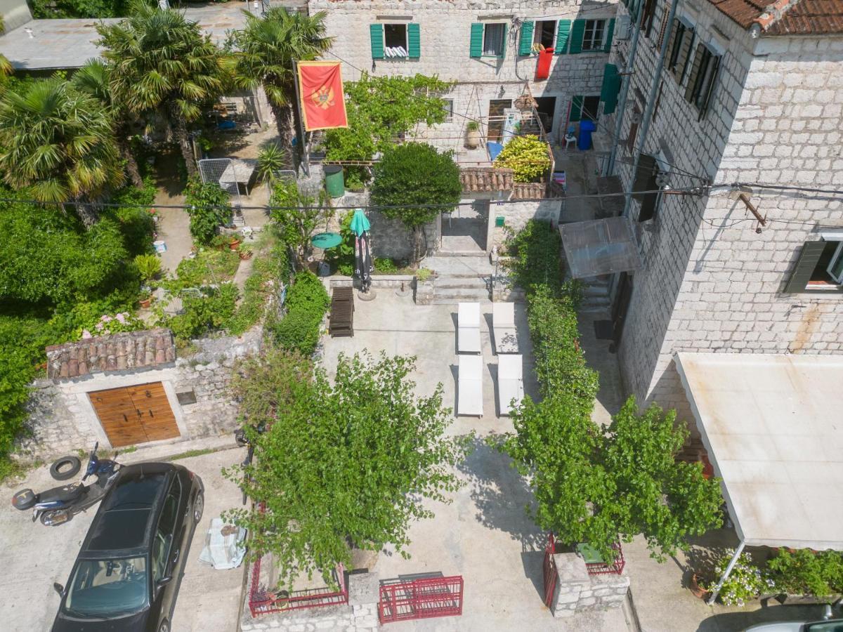 Regina Di Dobrota Apartment Kotor Exterior photo