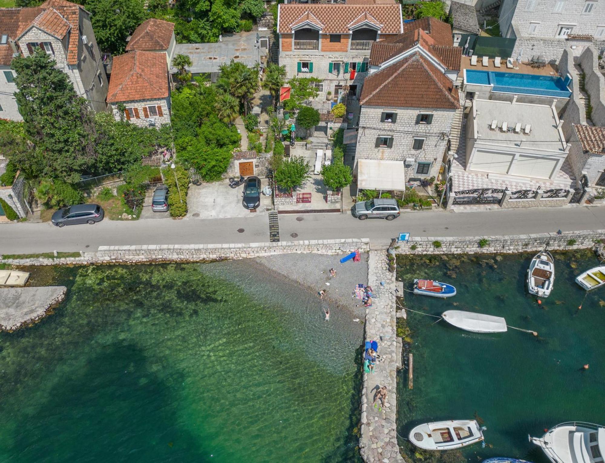 Regina Di Dobrota Apartment Kotor Exterior photo