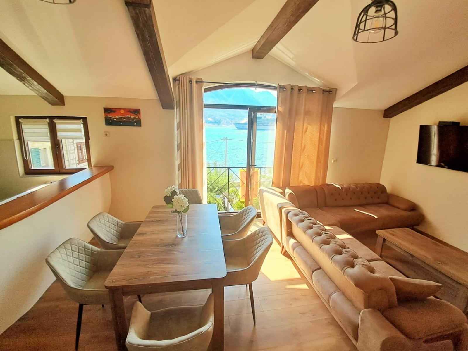 Regina Di Dobrota Apartment Kotor Room photo